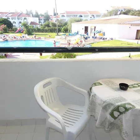 Apartment T1 Valemangude
